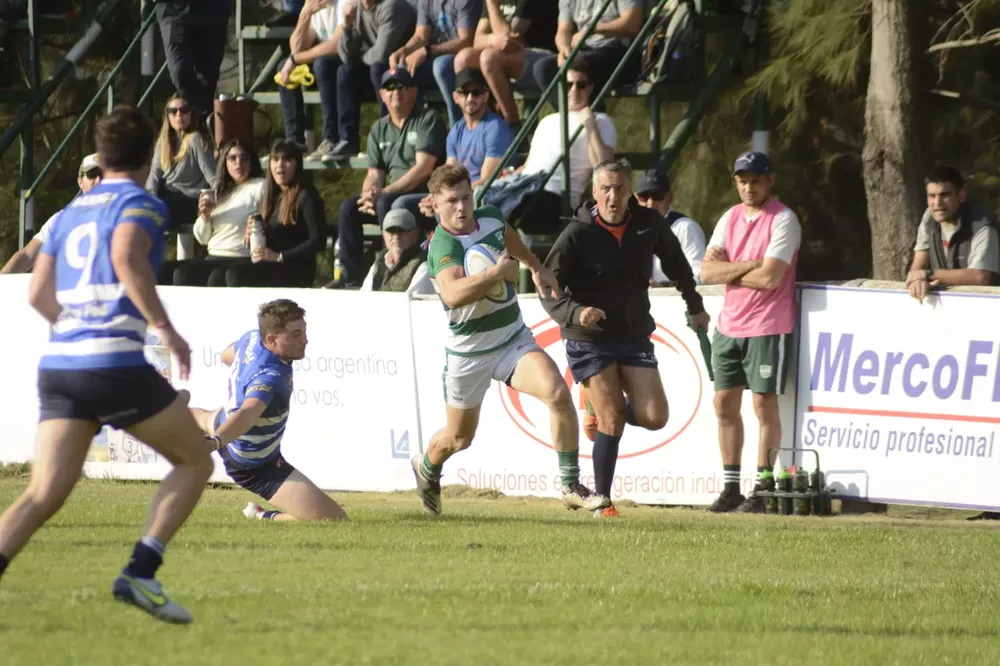 9FB27125-A223-4C6F-BEEB-E78C0BD9FC58