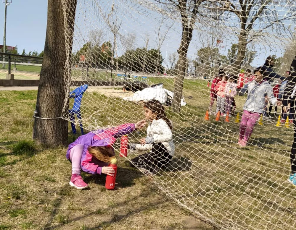 CB00A2B2-B3A7-49B1-A9ED-429470642CB7