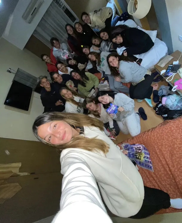 42b05888-8955-45c5-93f7-a23b102e1b1c